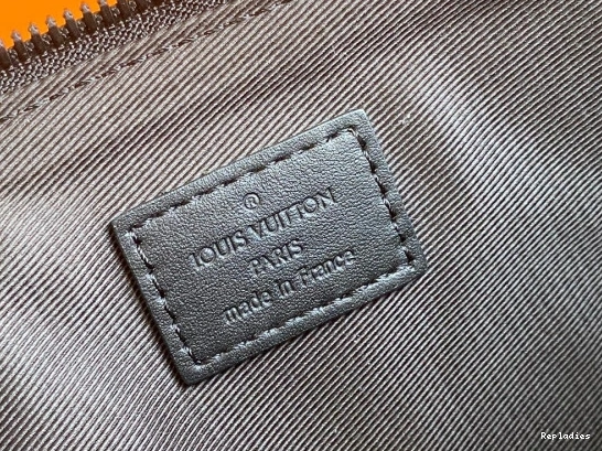 Cheap LOUIS CHRISTOPHER VUITTON BUMBAG 0813